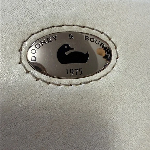 Dooney & Bourke LG Toscana Cream and Red Leather Wallet - Picture 14 of 14